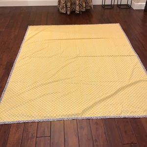 Williams Sonoma Tablecloth